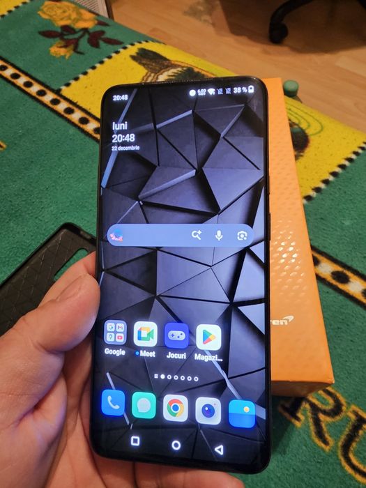 One plus 7 t pro McLaren edition