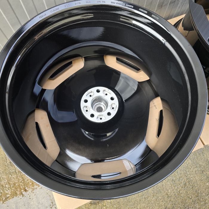 Чисто нови ковани 23" джанти за Mercedes GLS/GLS 63 AMG