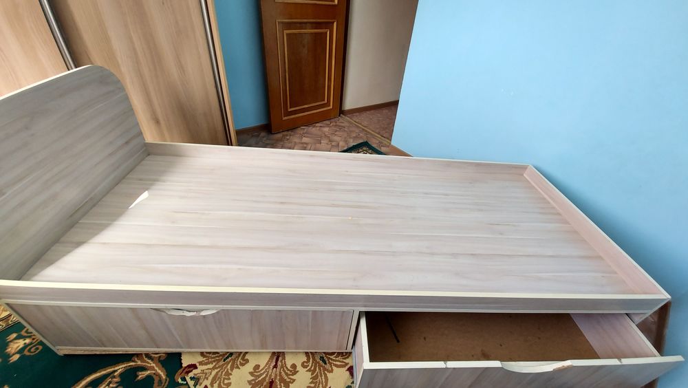 Продам Кровать бу