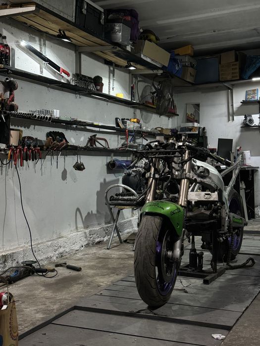 Kawasaki zx7r На Части