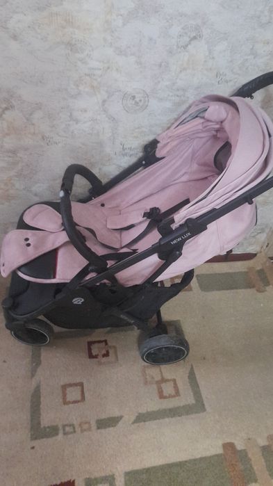 Продам Каляску в отличном состоянии