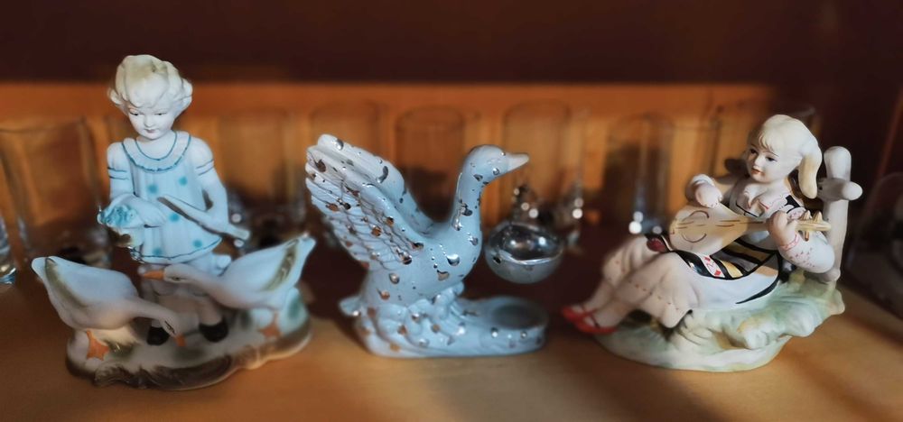 Bibelouri de vânzare