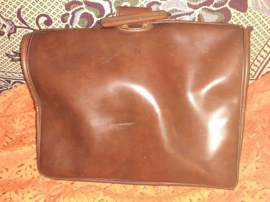 Продам портфель баул