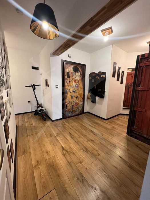 Продава се Тристаен апартамент в Варна, Възраждане 4 - 133 кв.м за 1627 €/кв.м - Снимка #10