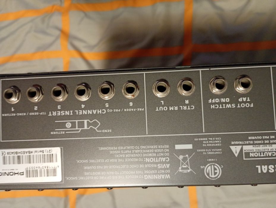 Mixer audio  Phonic Helix Board  18 Universal