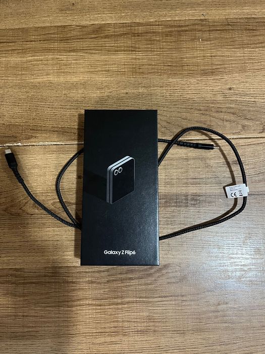 Samsung Z Flip 6