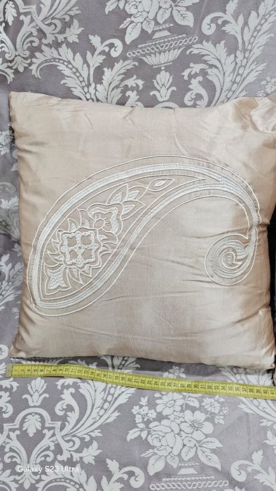 Новые декоративные подушки на замочках