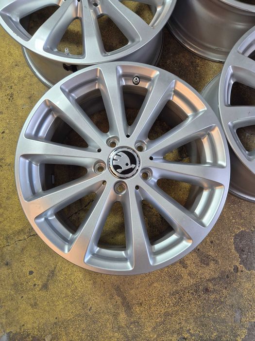 4 Jante Aliaj 5x112 17'' 7.5J ET 40 - VW Golf Passat Touran Sharan Caddy Tiguan / Skoda Octavia Superb Yeti Karoq Kodiaq AUDI SEAT