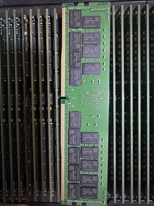 SK Hynix 2Rx4 32gb DDR4 3200AA HPE (Есть количество)