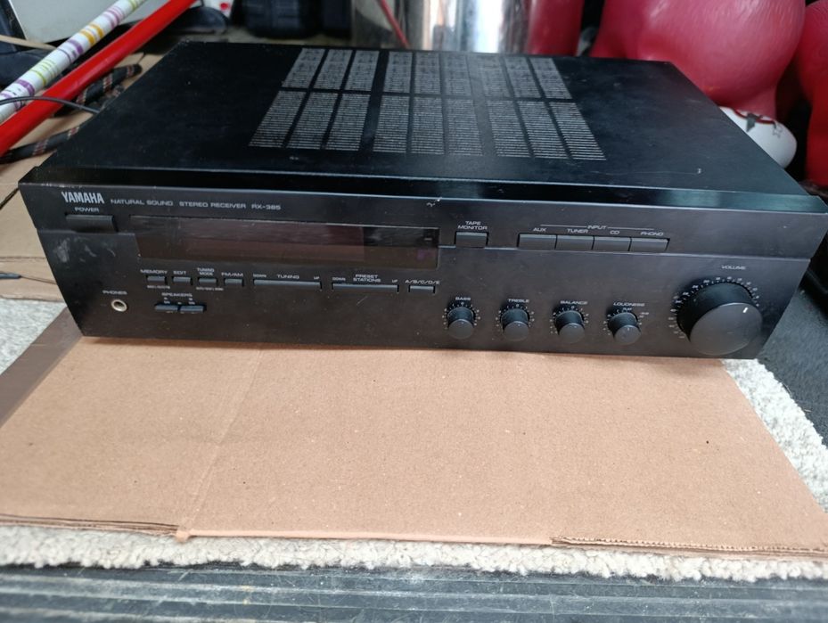 Statie, Amplificator Yamaha RX-385
