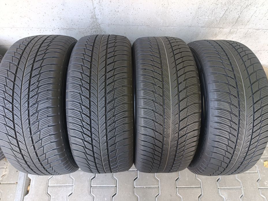 Anvelope de iarnă 245 50 19 Bridgestone Runflat*BMW
