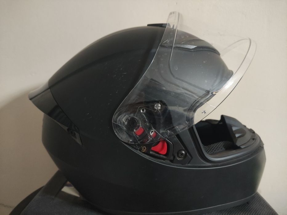 Мото шлем черный