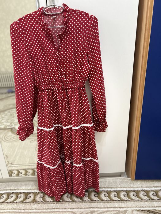 Продам платья б/у