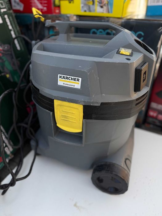 Aspirator uscat-umed profesional Karcher NT 22/1 Ap Te L