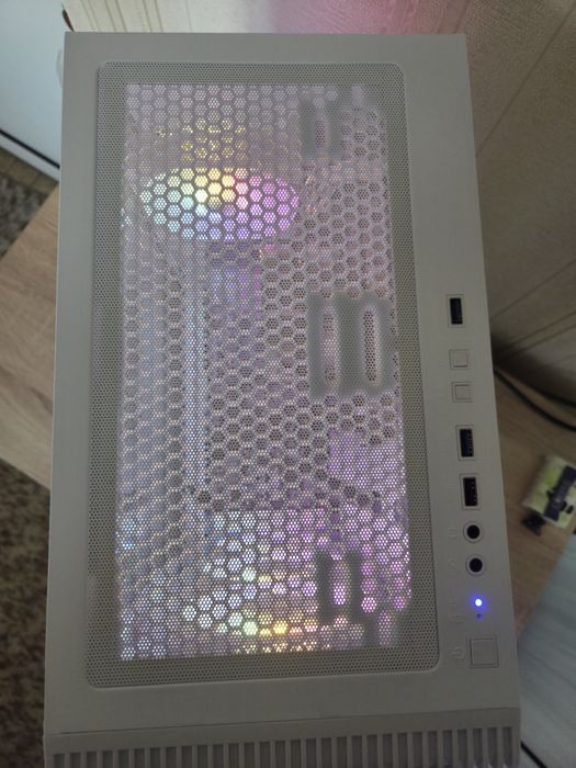 Геймърски компютър Ryzen 5 5500 / RX 580 8GB / 16GB RAM / 512GB NVMe