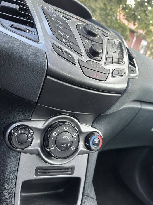 Ford Fiesta, 1.6 Diesel - cu clima, recent adusa numere rosii valabile