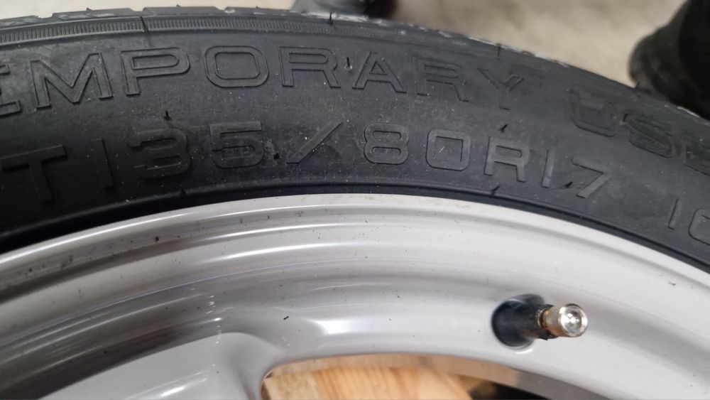 Резервна гума За BMW трета серия 2020 година