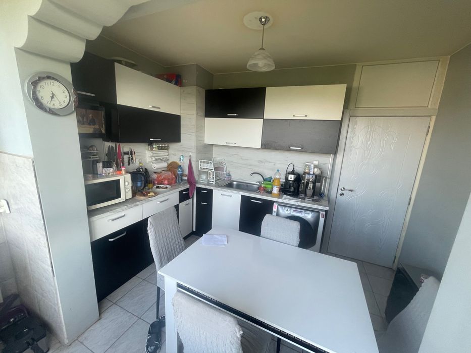 Продава се Тристаен апартамент в Плевен, Сторгозия - 75 кв.м за 1500 €/кв.м - Снимка #7