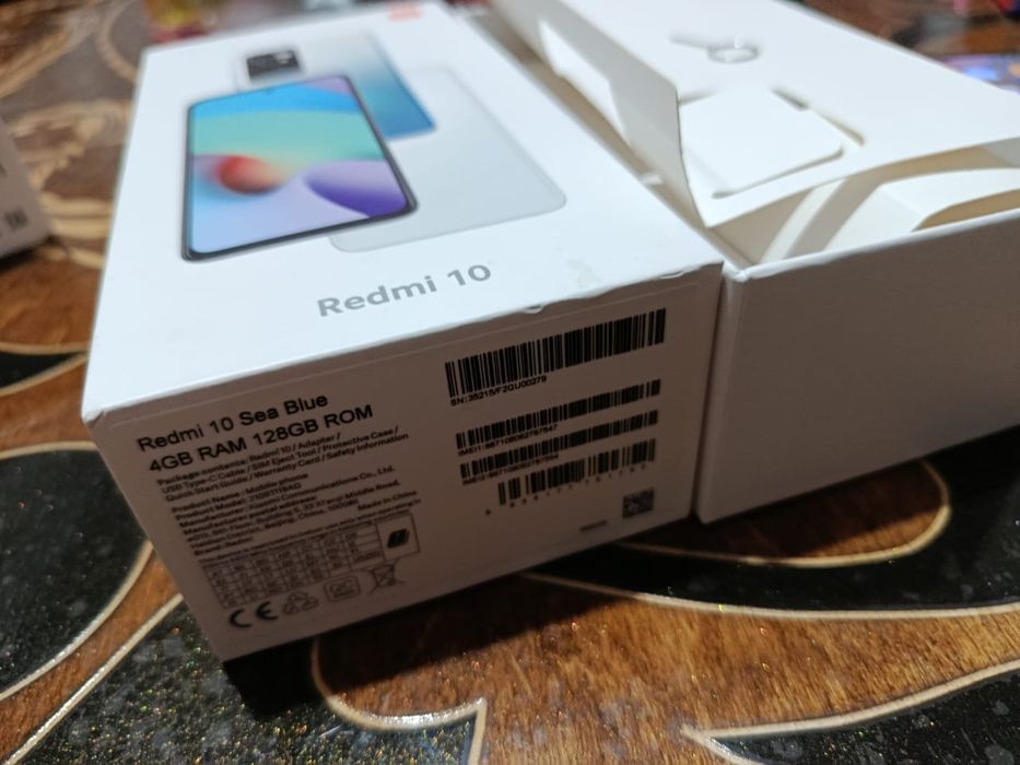 Продам два телефон Редми 10-12