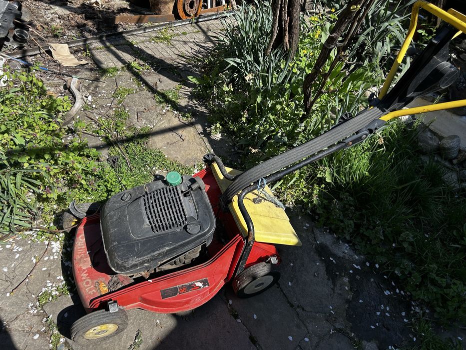 Бензинова косачка