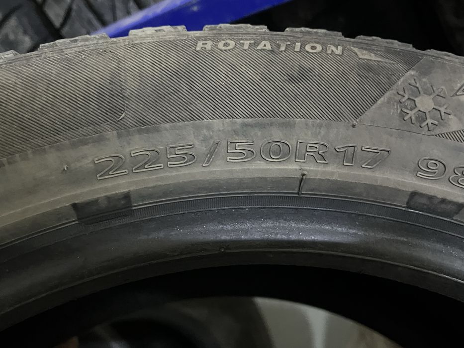 Продам одно калисо 225/50/r17