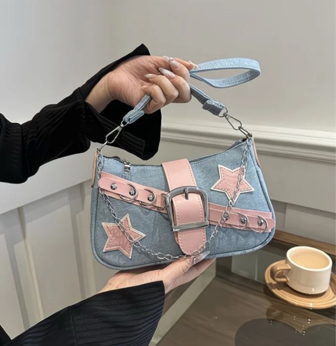 Сумка в стиле e-girl