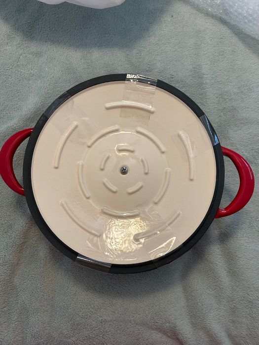 Oala Fonta de culoare Rosie