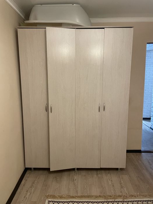 Продам б/у шкаф