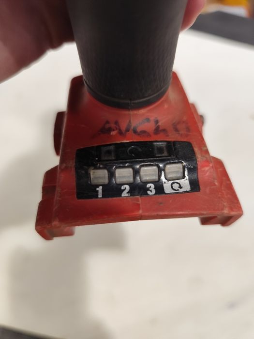 Безчетков акумулаторен гайковерт Милуоки Milwaukee M18 FIWF12