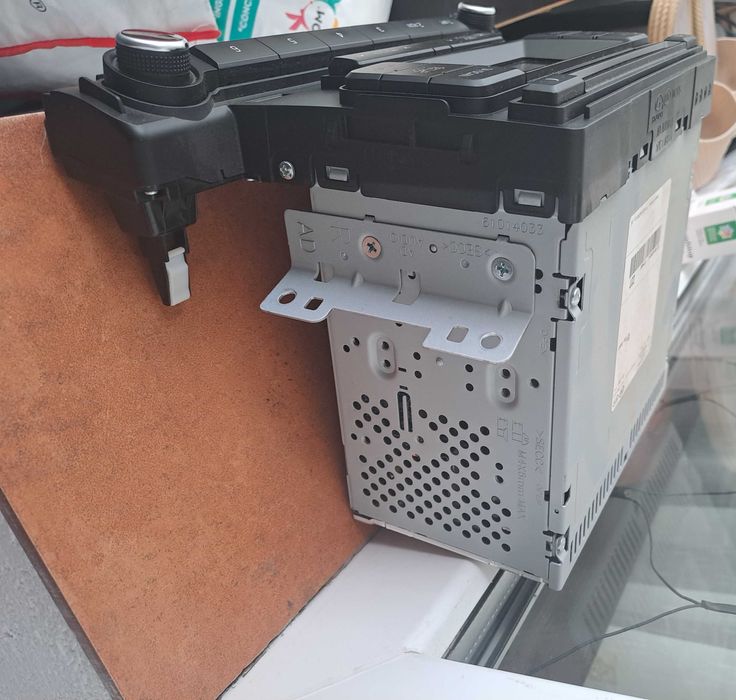 Radio CD + Grila ventilatie - Hyundai Elantra 2017