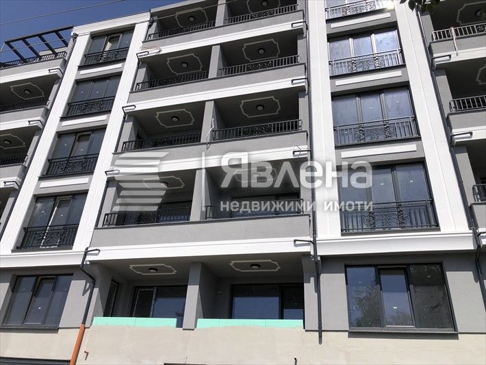 Тристаен апартамент