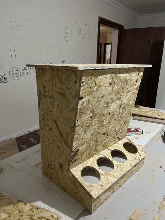 Гниздо будер карушка