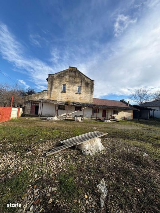 Spatiu comercial (moara), 215 mp, 1400 mp teren, Comuna Bralostita