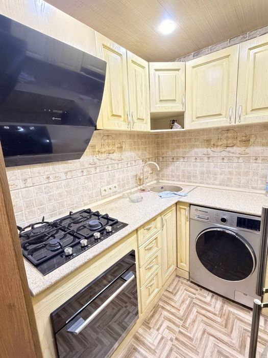 Чиланзар 5 Агро Банк Продам 3/2/4 кирпич Балкон 2/6 Комнаты-Раздельные