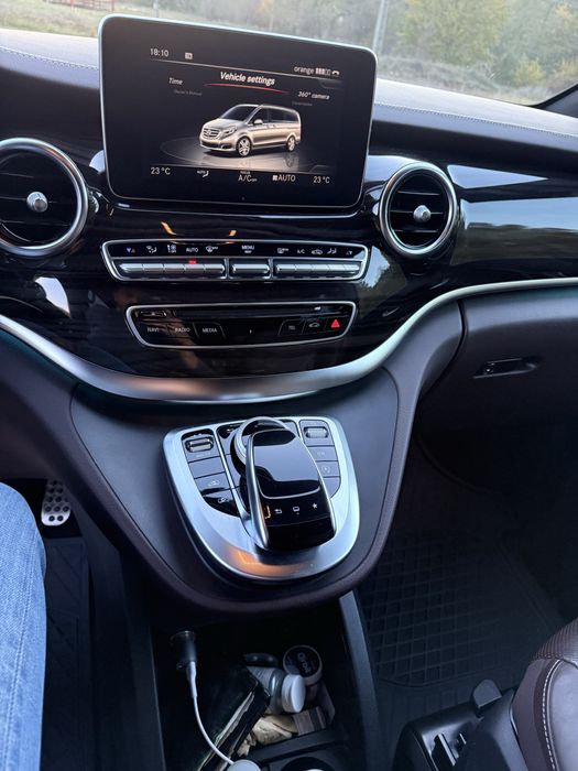 Mercedes Benz V 250