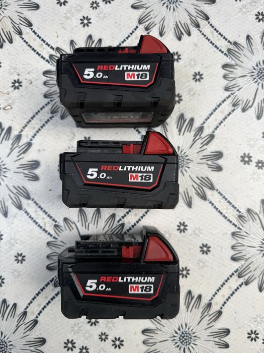 Акумулаторна батерия Milwaukee M18B5, 18 V, 5 Ah, литиево-йонна