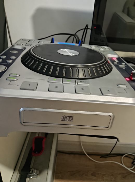 Dj вертушка от Stanton