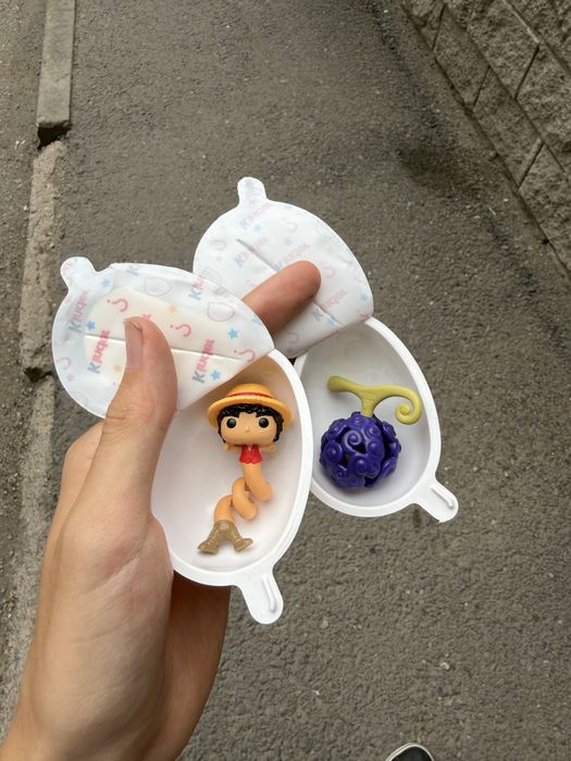Kinder joy one piece