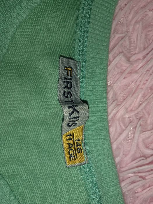 Продам разную одежду