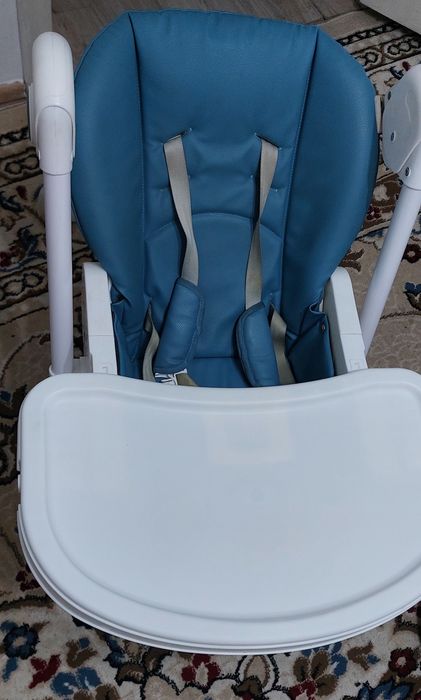 Детский стульчик для кормления