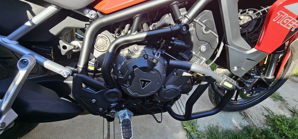 Triumph Tiger 900 GT – echipare Touring / Adventure