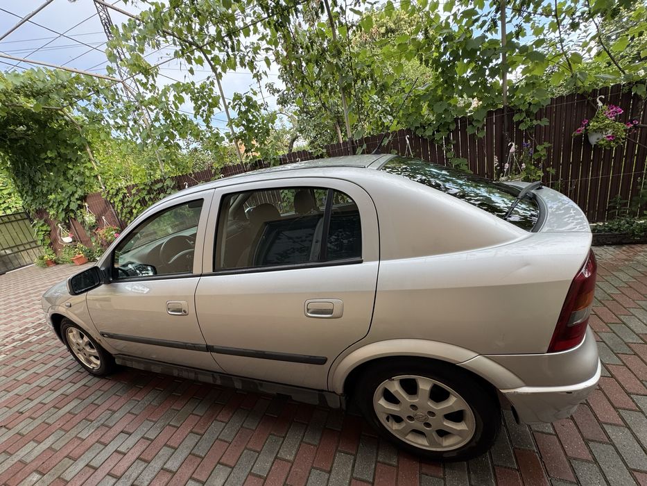 Vand Opel Astra 2003
