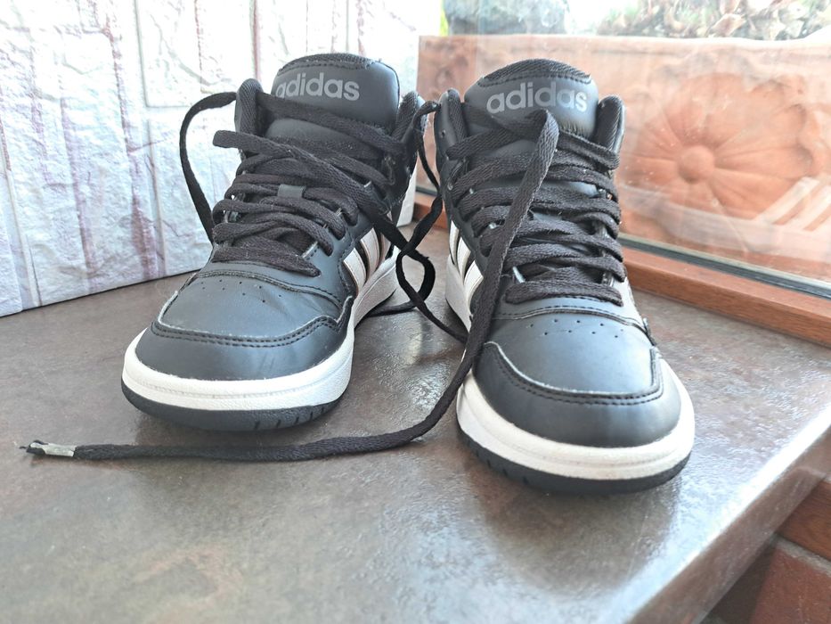 детски маратонки за момче,кецове,спортни обувки,Adidas,номер31,5,адида