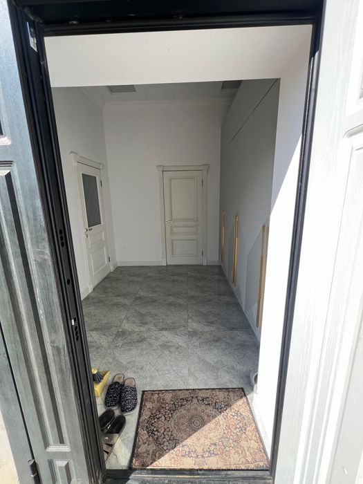 Дом за музеем!!!