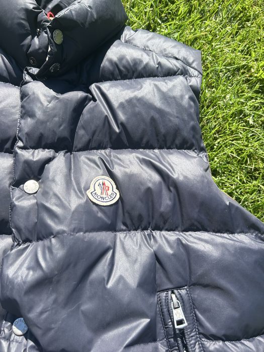 Мъжки елек Moncler
