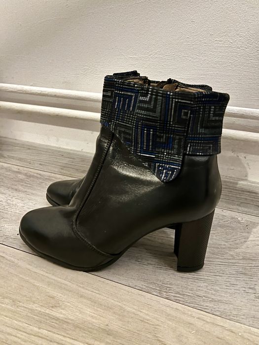 Botine din piele naturala