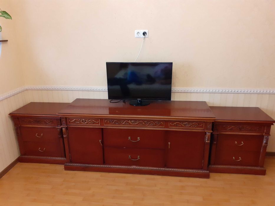 Продам спальный гарнитур