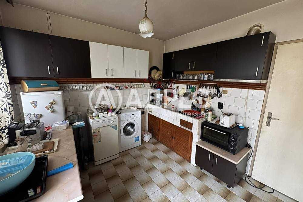 Продава КЪЩА, гр. Попово