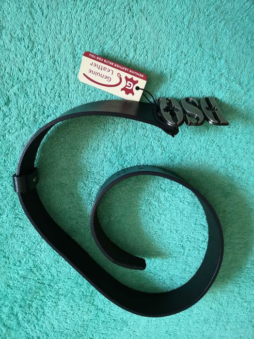 Новый кожаный ремень.