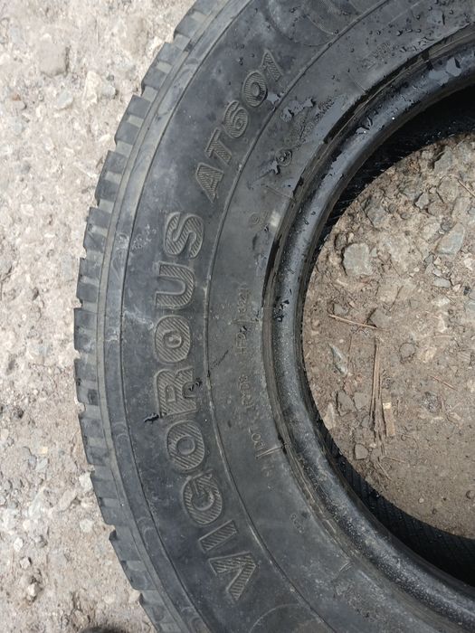 Продам шины б.у.
